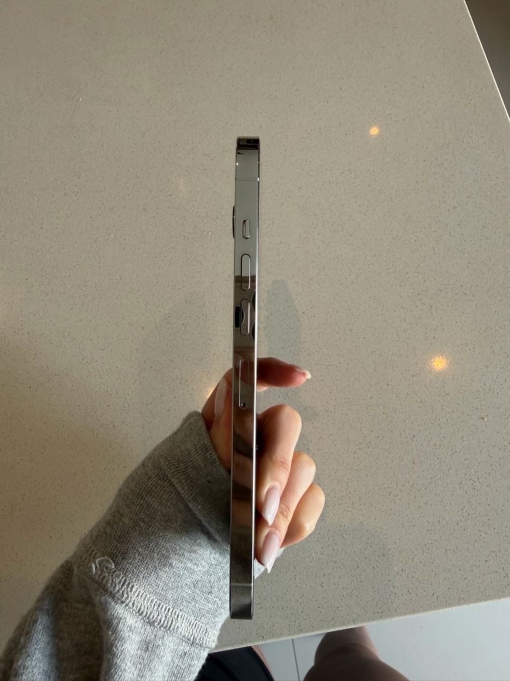 iPhone 13 Pro Max - Picture 3 of 4